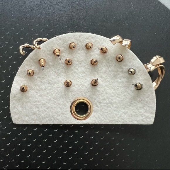 Set of 7 earrings - Picture 4 of 4